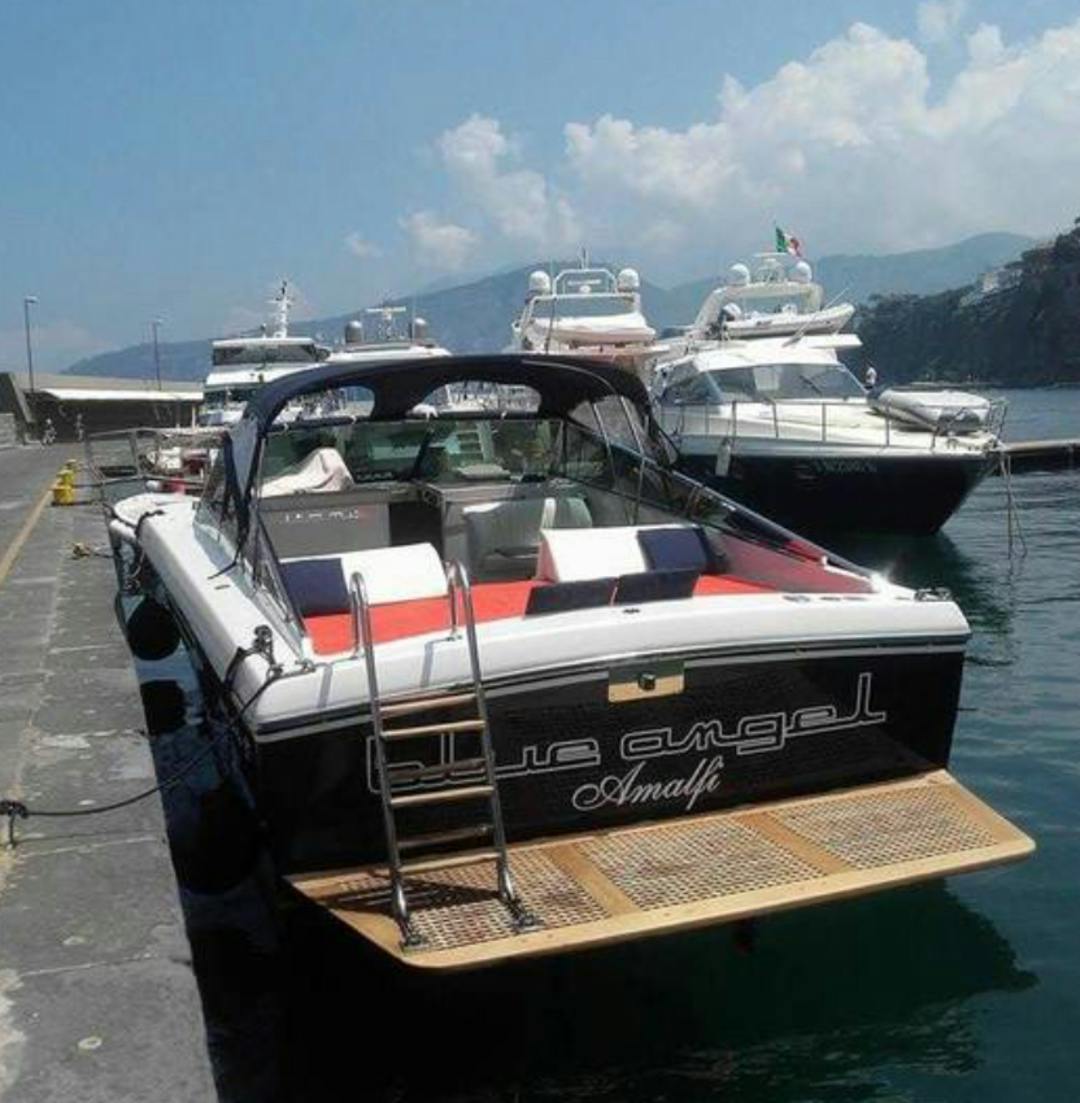 38 Itama luxury charter yacht - Capri, Metropolitan City of Naples, Italy