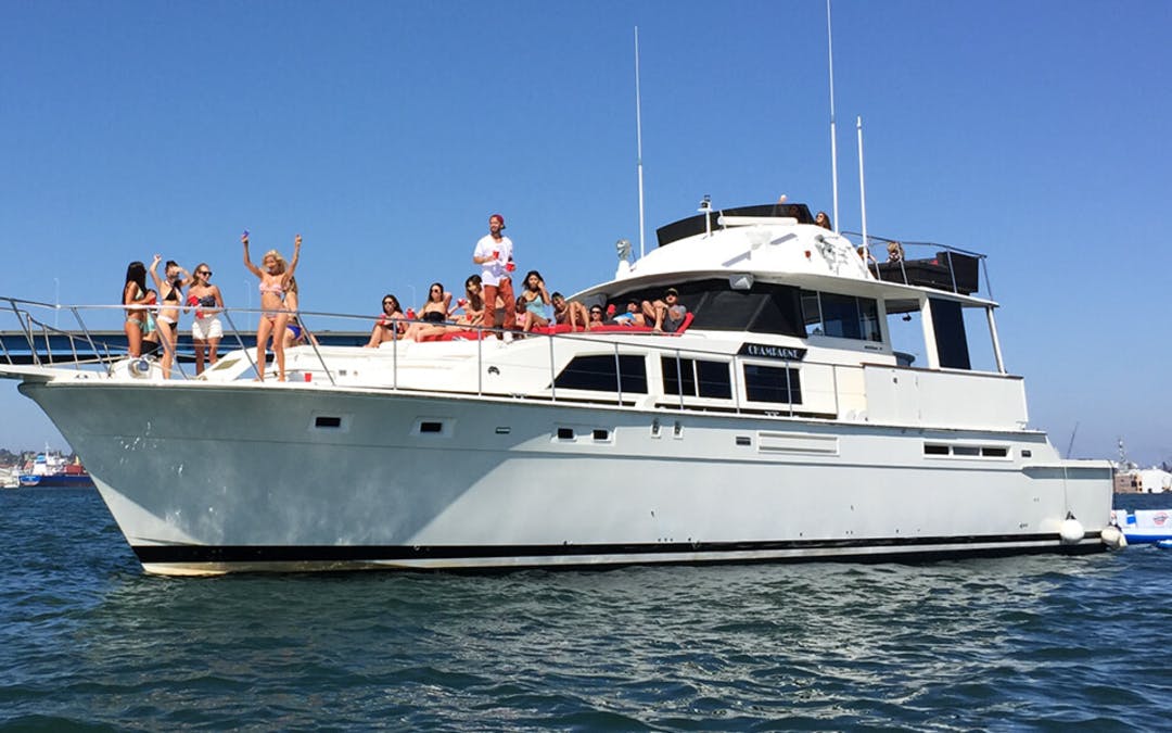 70 Hatteras luxury charter yacht - San Diego, CA, USA