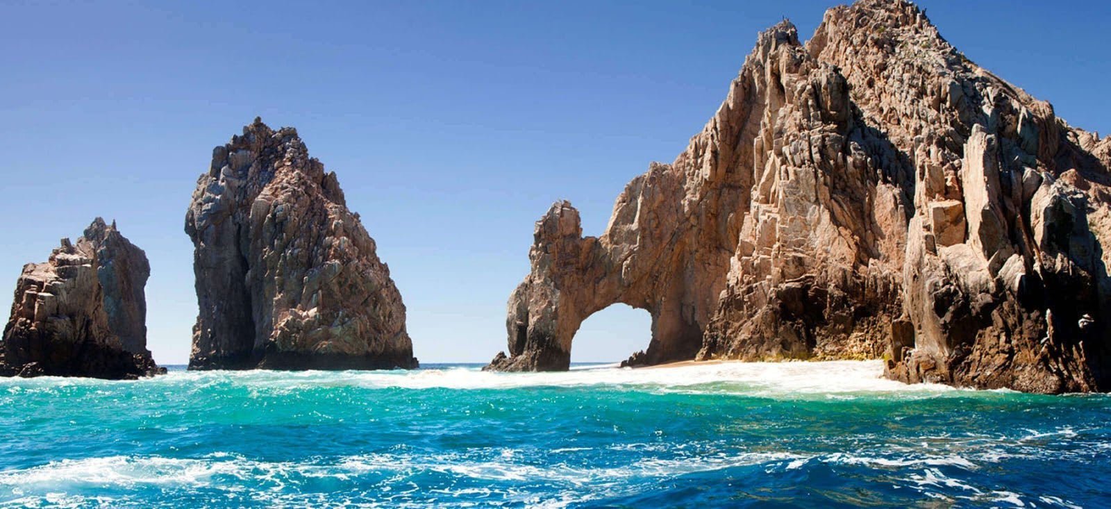 Best Destinations By Yacht In Los Cabos