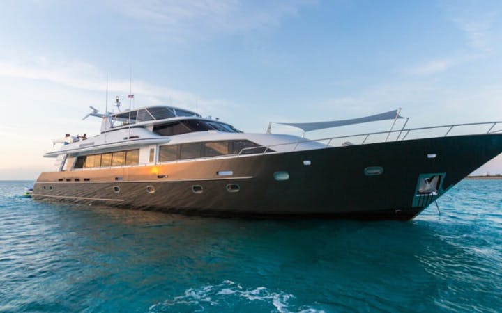 116 Crescent luxury charter yacht - Nassau, The Bahamas