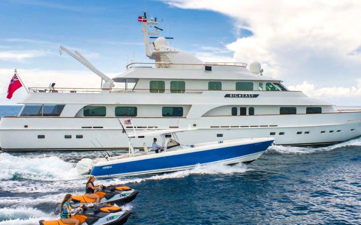 146 Hakvoort luxury charter yacht - Nassau, The Bahamas