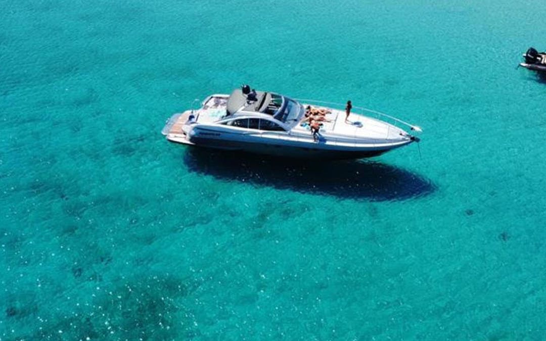54 Pershing luxury charter yacht - Mykonos, Mikonos, Greece