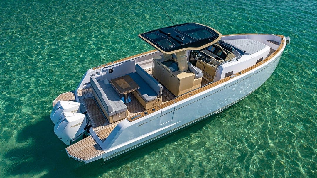 38 PARDO  luxury charter yacht - 216 W 43rd St, Miami Beach, FL 33140, USA