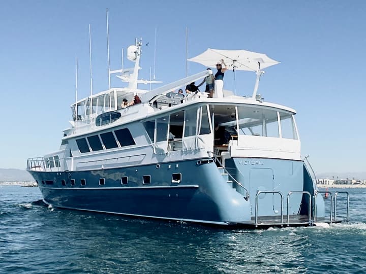 Ultimate Luxury 105" Broward Yacht
