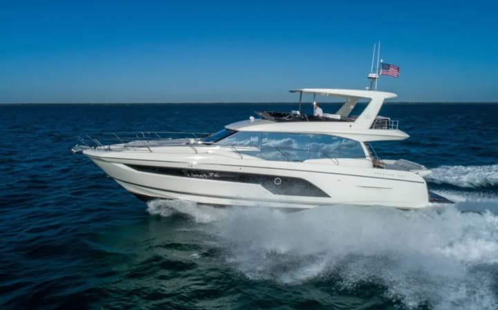 Stunning 61' Prestige Flybridge