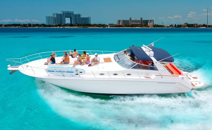 Private Luxury Yacht 55FT Rental in Cancun