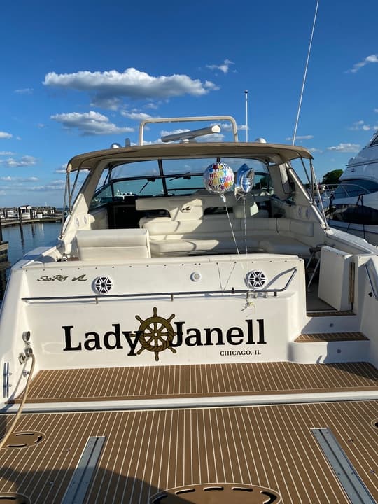 50' Sea Ray Sundancer Yacht for 13 Chicago