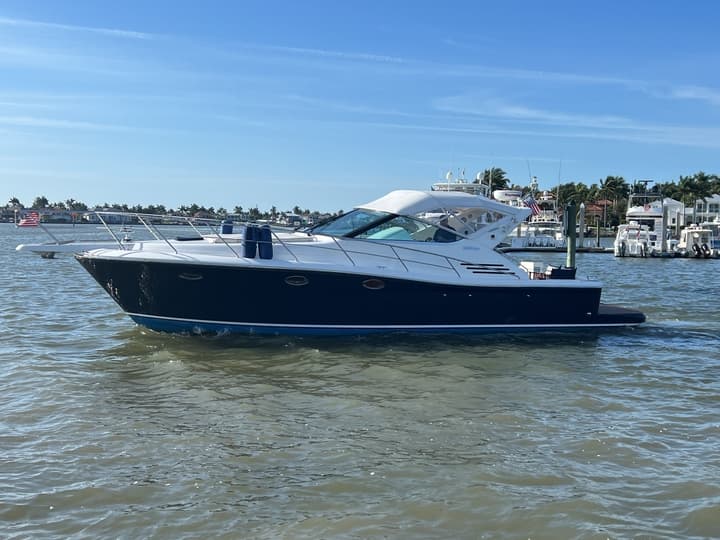 Beautiful Uniesse 42" Open