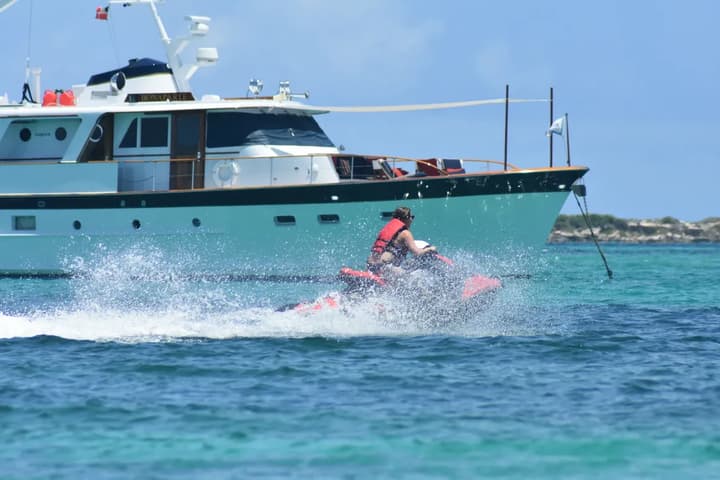 Bonaparte Yacht