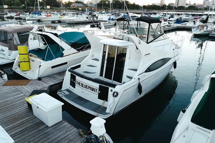 37' Luxury Carver