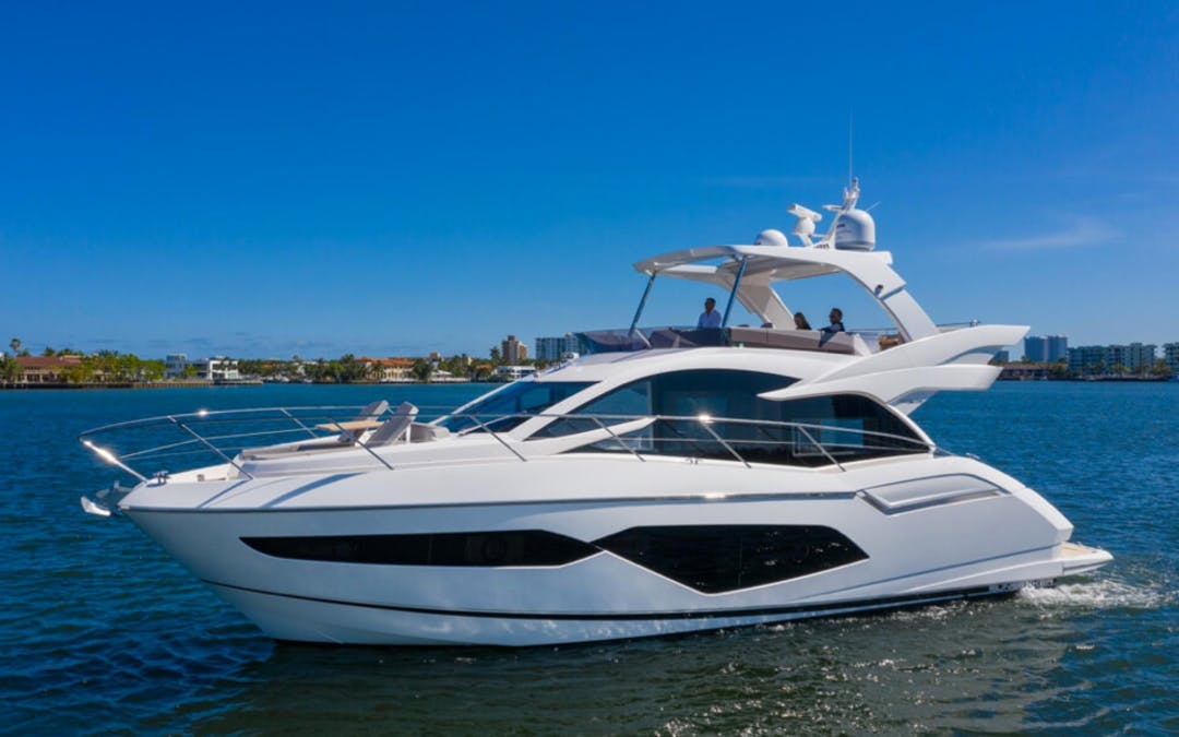 52' Sunseeker Manhattan 52 - 2018 Sunseeker 52 luxury yacht for sale/ available for purchase