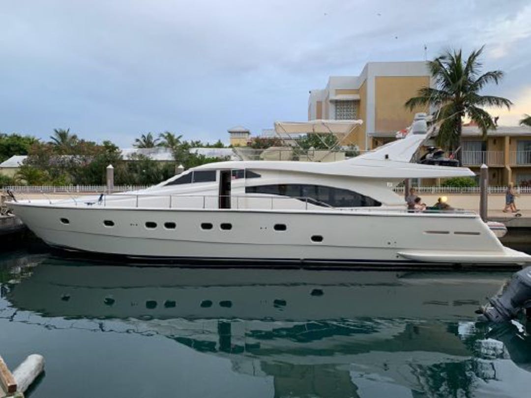 68' Ferretti - 2000 Ferretti 68 luxury yacht for sale/ available for purchase
