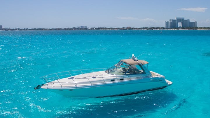 41' Sea Ray luxury charter yacht - Cancún, Quintana Roo, Mexico