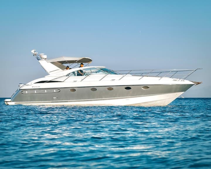 43 Fairline luxury charter yacht - Ornos, Greece