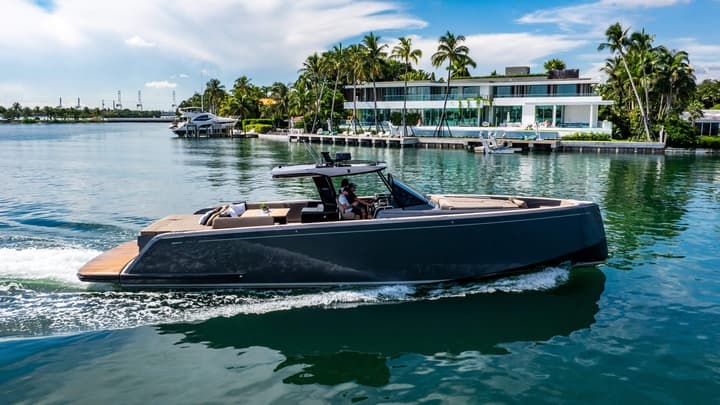 50 Pardo luxury charter yacht - Montauk Yacht Club, Star Island Road, Montauk, NY, USA