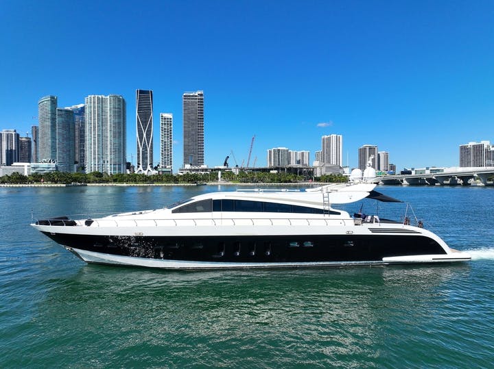 101 Leopard luxury charter yacht - Yacht Haven Grande Miami at Island Gardens, MacArthur Causeway, Miami, FL, USA
