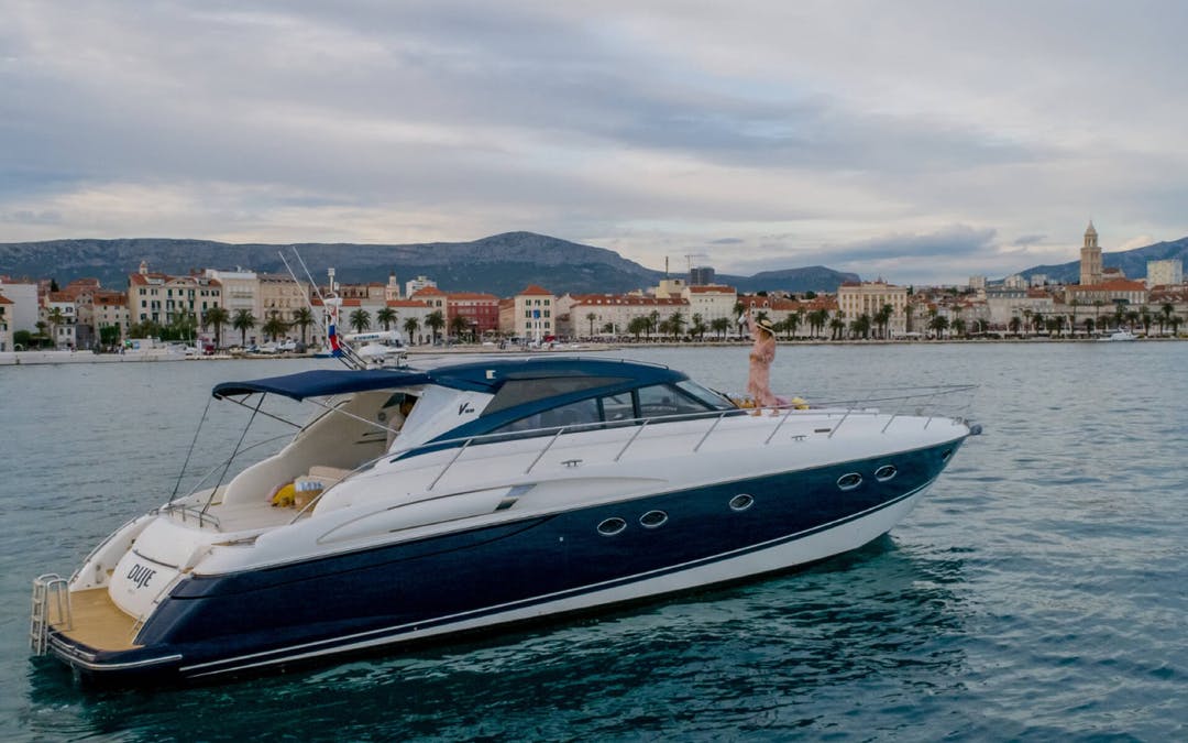 58 Princess luxury charter yacht - Marina Lav, Grljevačka ulica 2a, Podstrana, Croatia