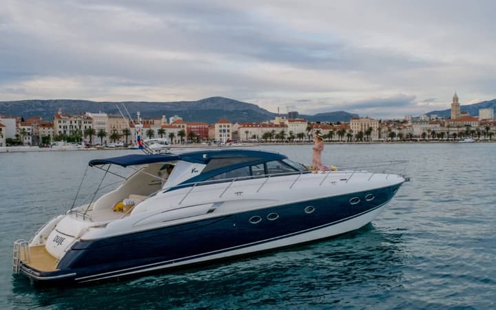 58 Princess luxury charter yacht - Marina Lav, Grljevačka ulica 2a, Podstrana, Croatia