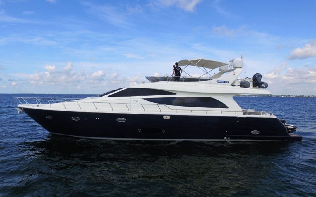 67 Uniesse luxury charter yacht - 601 S Harbour Island Blvd, Tampa, FL 33602, USA