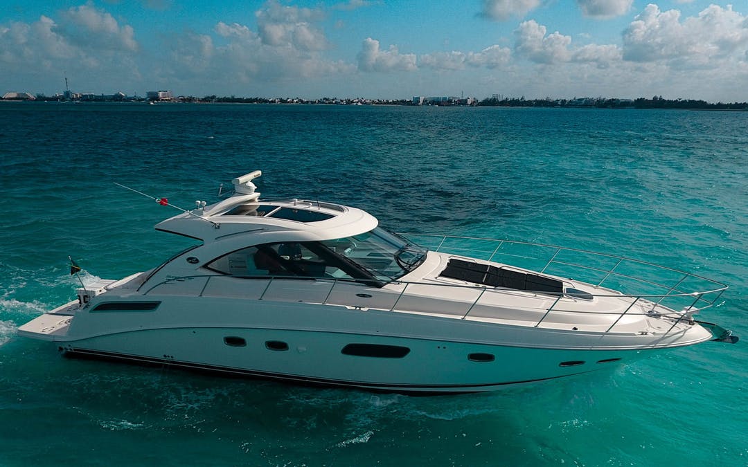 47' Sea Ray luxury charter yacht - Cancún, Quintana Roo, Mexico - 0