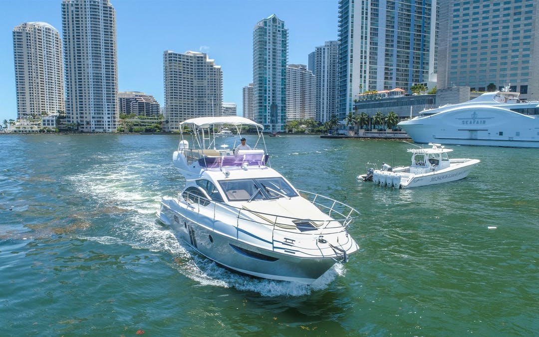 42 Azimut luxury charter yacht - Miami Beach Marina, Alton Road, Miami Beach, FL, USA