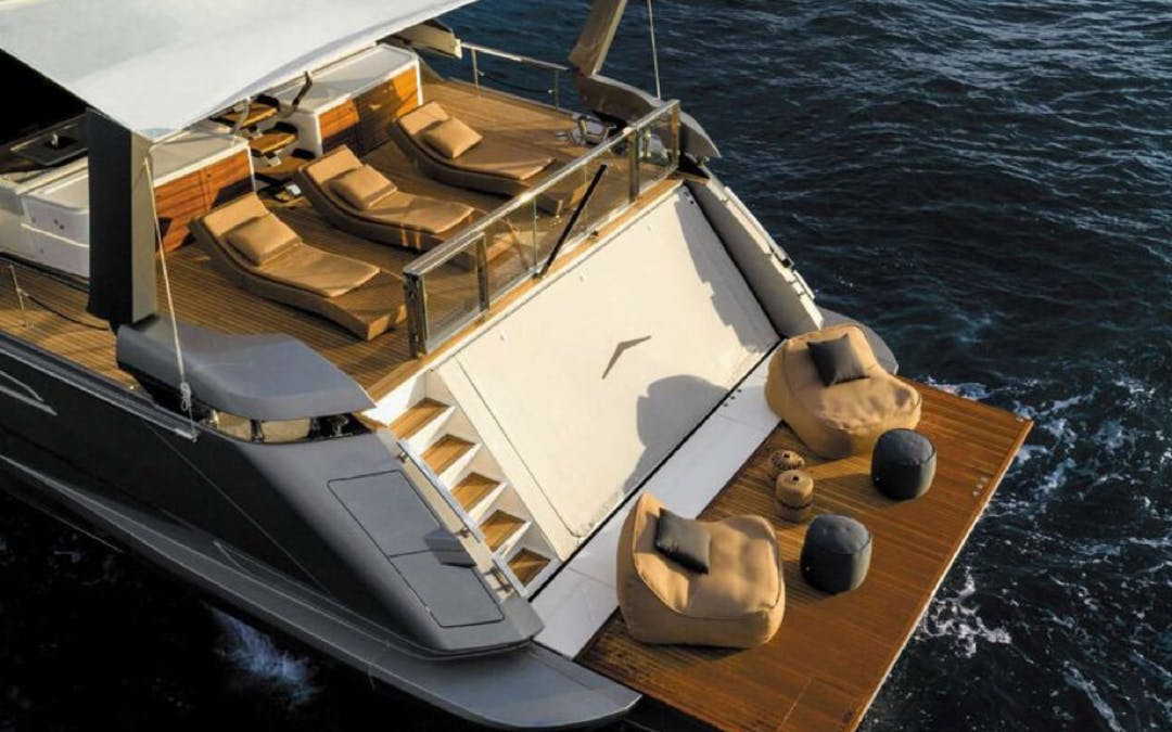 94 Azimut luxury charter yacht - Nassau, The Bahamas
