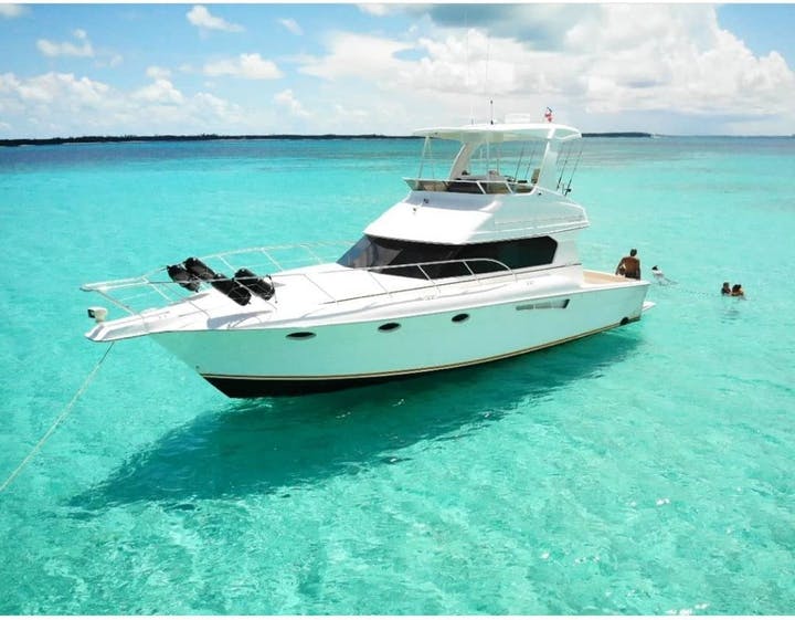 42' Silverton luxury charter yacht - Bay Street Marina, East Bay Street, Nassau, The Bahamas