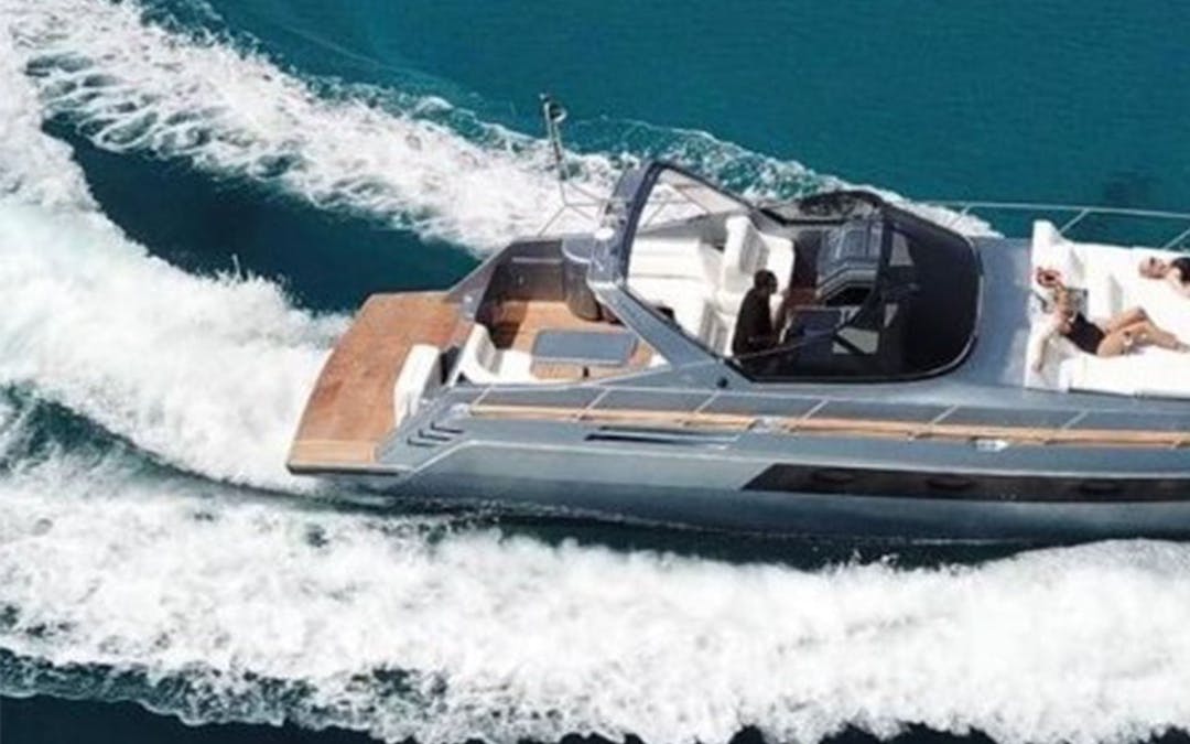 44 Cranchi luxury charter yacht - Mýkonos, Greece