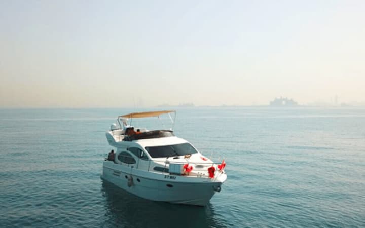 50 Azimut  luxury charter yacht - Westside Marina - Dubai - United Arab Emirates