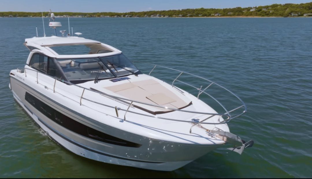 40 Jeanneau luxury charter yacht - Mariner's Cove Marine, Canoe Place Road, Hampton Bays, NY, USA