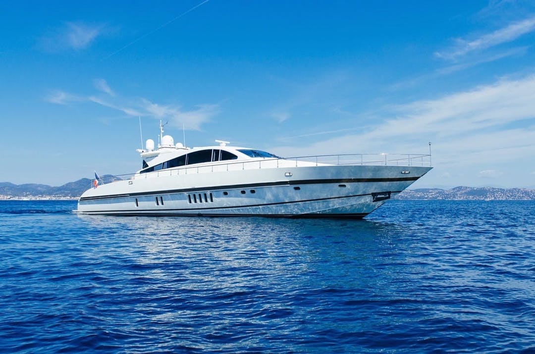 89 Leopard luxury charter yacht - Saint-Tropez, France
