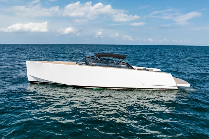 48 Van Dutch luxury charter yacht - Sag Harbor, NY, USA