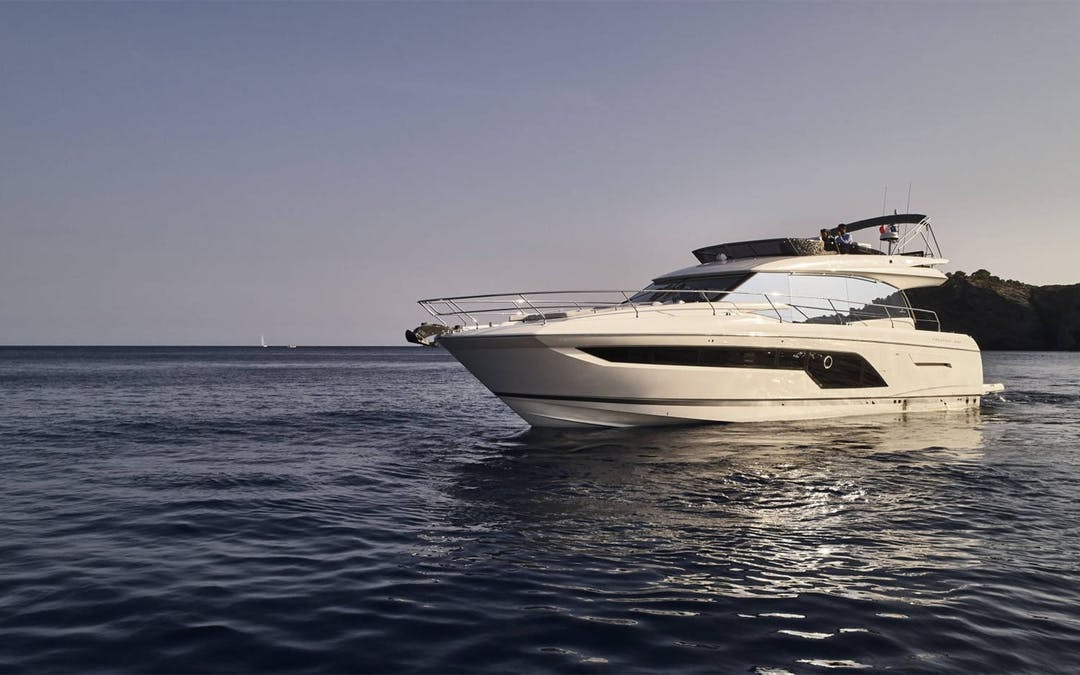 62' Prestige luxury charter yacht - Saint-Raphaël, France - 1