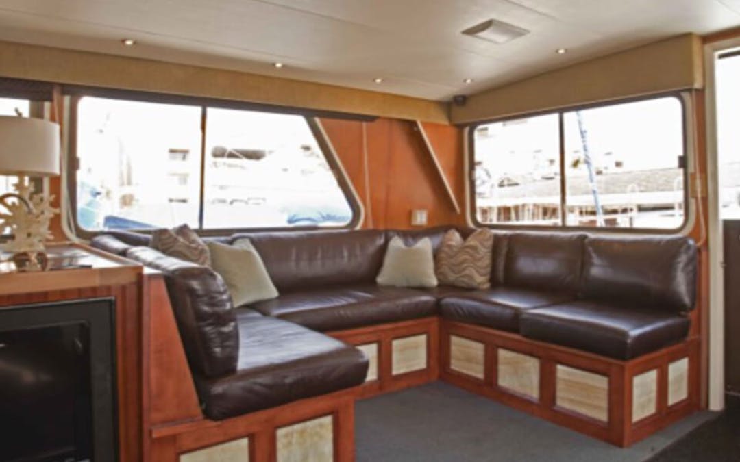 85 Pacifica luxury charter yacht - Newport Beach, CA, USA