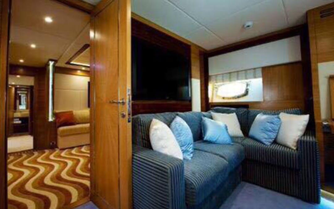 80 Majesty luxury charter yacht - Dubai - United Arab Emirates
