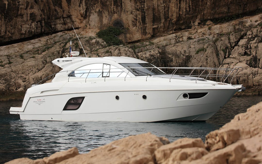 50 Beneteau luxury charter yacht - Montauk, NY, USA