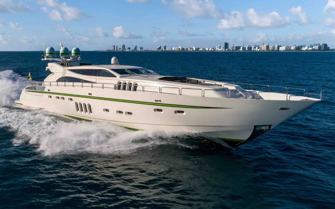 112 Leopard luxury charter yacht - Island Gardens, MacArthur Causeway, Miami, FL, USA