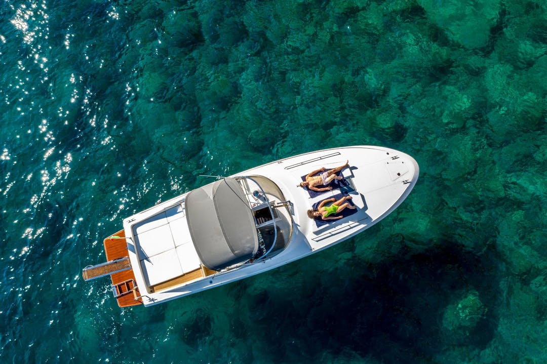 40' Itama luxury charter yacht - Amalfi Coast, Amalfi, SA, Italy - 2