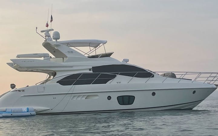 55 Azimut luxury charter yacht - Cabo San Lucas, BCS, Mexico