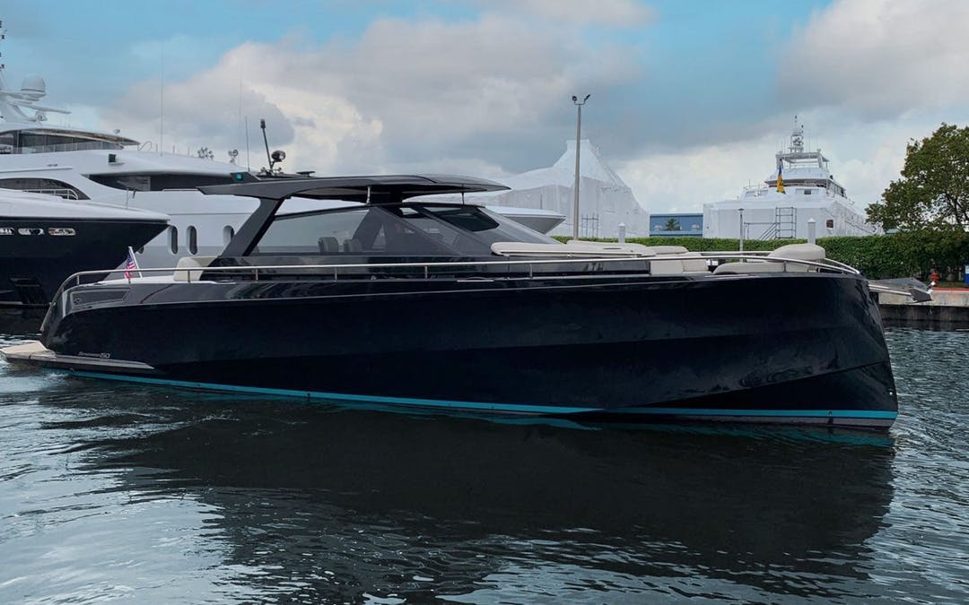 50 Bronson luxury charter yacht - East Hampton, NY, USA