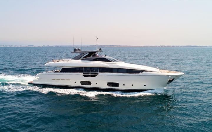 96 Ferretti luxury charter yacht - Club de pesca de Cartagena - Marina, Cartagena Province, Bolivar, Colombia