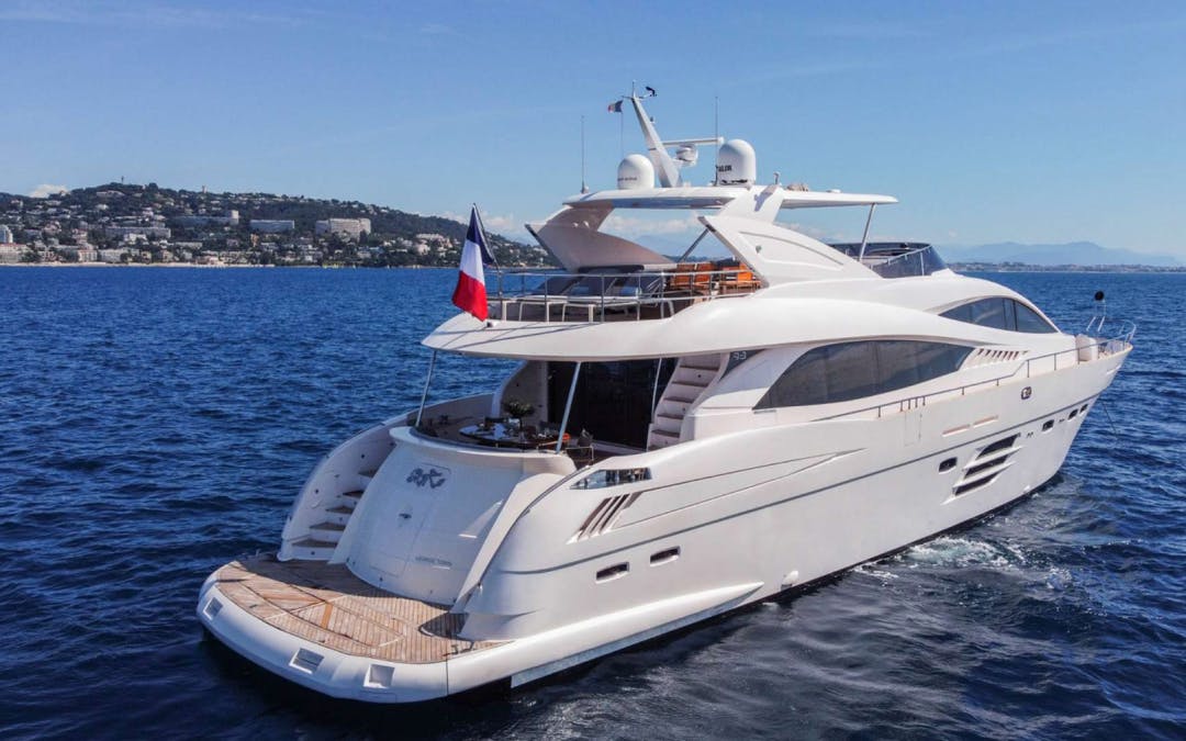 93 Integrity luxury charter yacht - Cannes, France