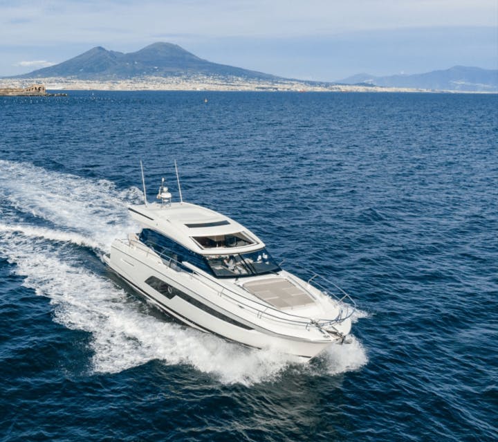 57 Prestige luxury charter yacht - Marina di Stabia, Corso Alcide de Gasperi, Castellammare di Stabia, Metropolitan City of Naples, Italy