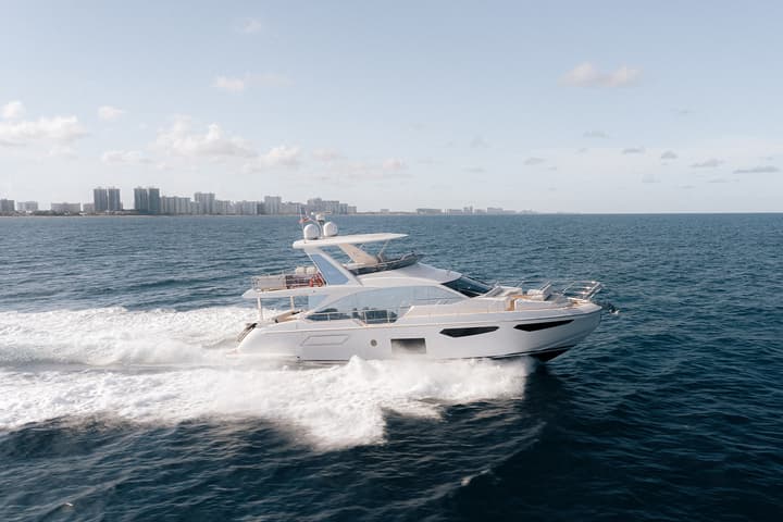 60 Azimut luxury charter yacht - Fort Lauderdale, FL, USA