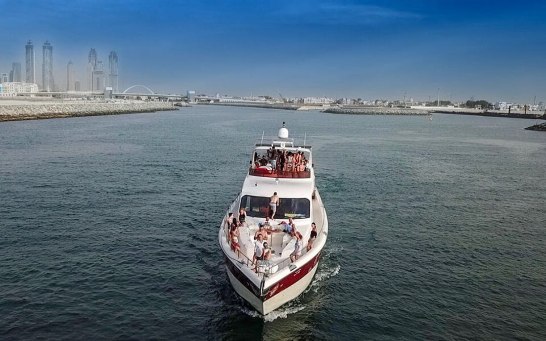 88 yacht luxury charter yacht - Dubai Marina - Dubai - United Arab Emirates