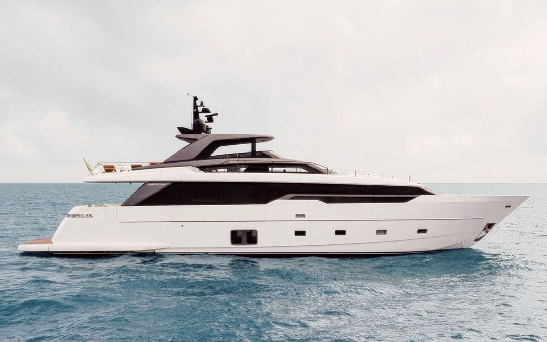 96 Sanlorenzo luxury charter yacht - Hamptons, NY, USA