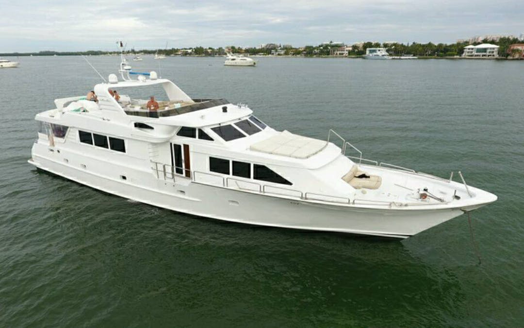 105 Denison luxury charter yacht - 31st Street Harbor, Chicago, IL, United States