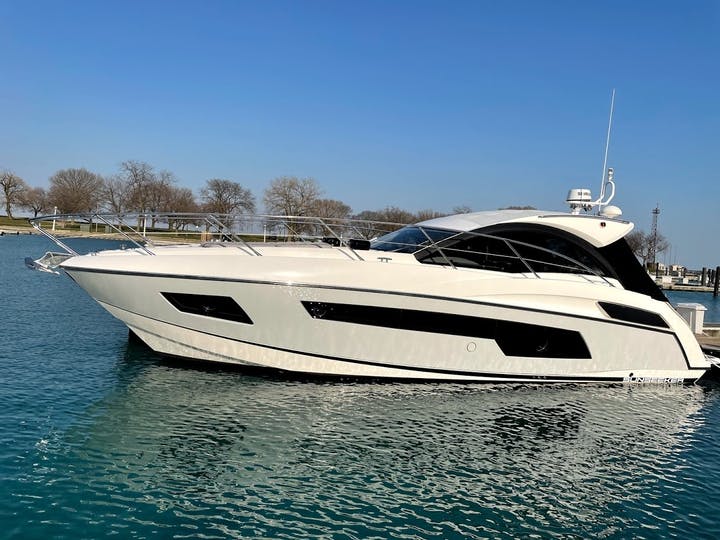 40 Sunseeker luxury charter yacht - Belmont Harbor, Chicago, IL, USA