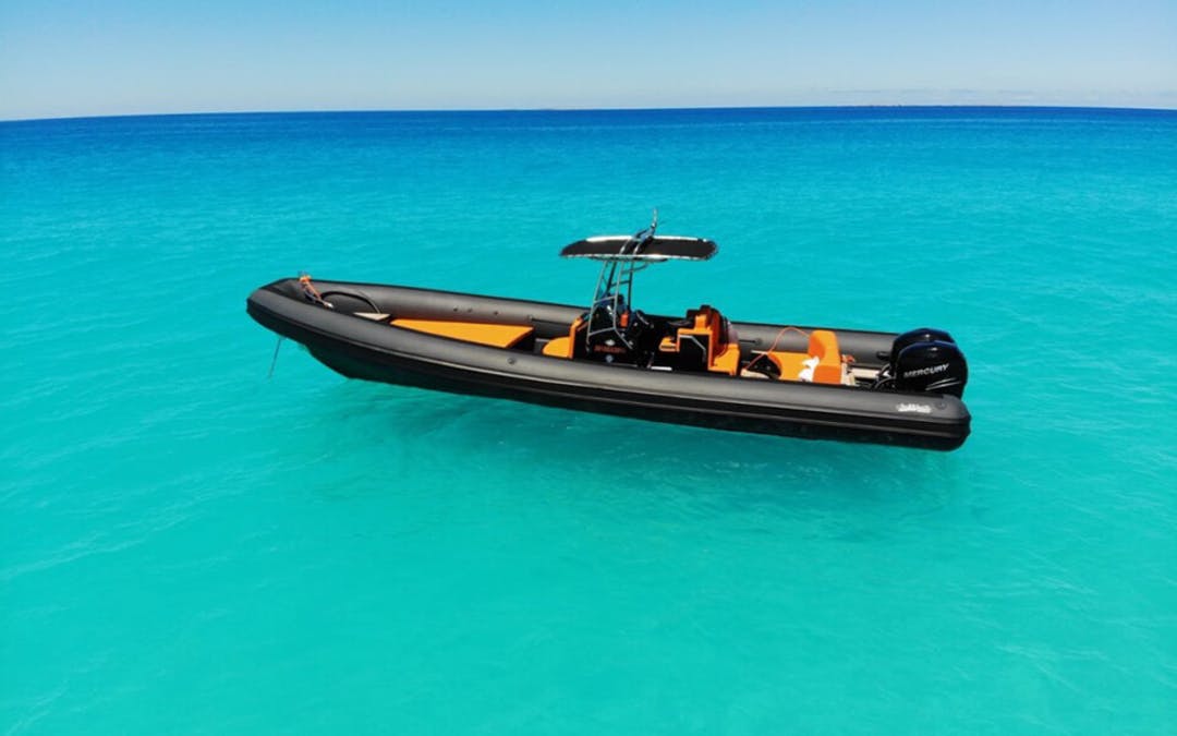 32 Sea Water luxury charter yacht - Porto Cupecoy, Sint Maarten