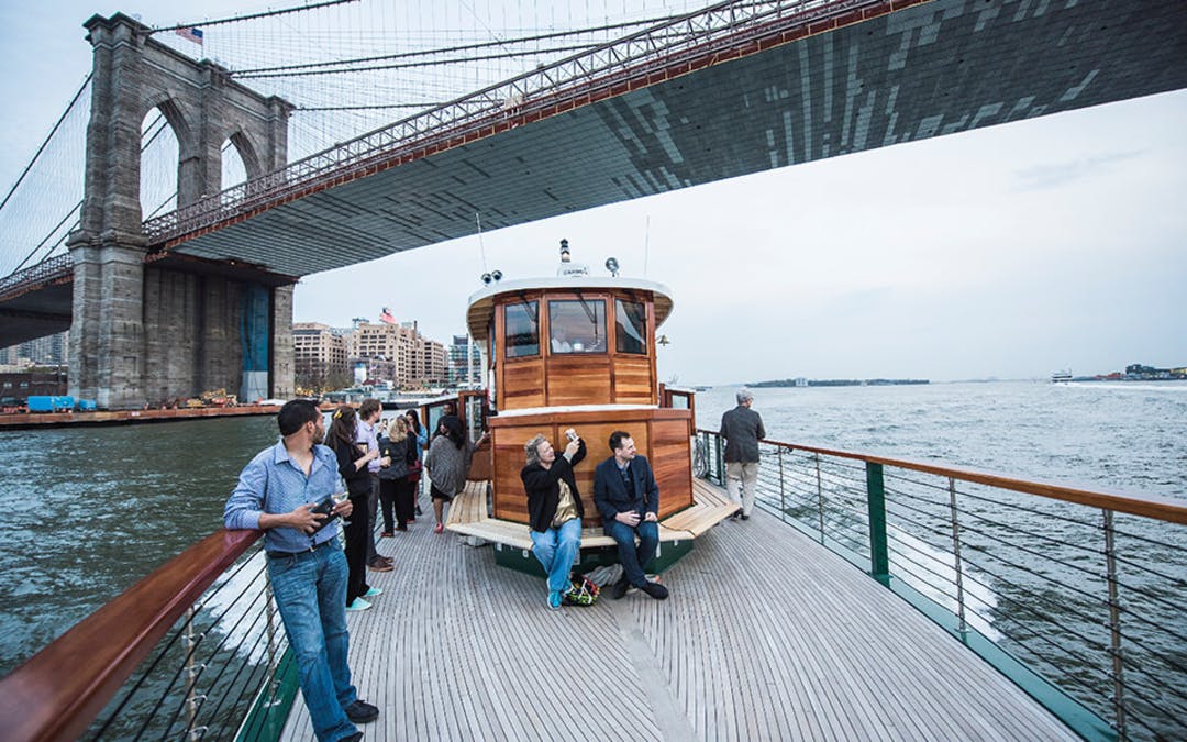 100 Manhattan luxury charter yacht - Chelsea Piers, New York, NY, USA